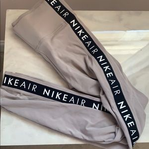 Nike leggings
